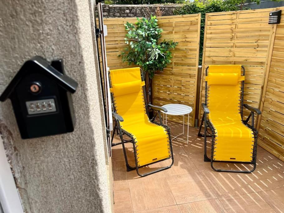 Dole : L Atelier Des Reves Apartment Exterior photo
